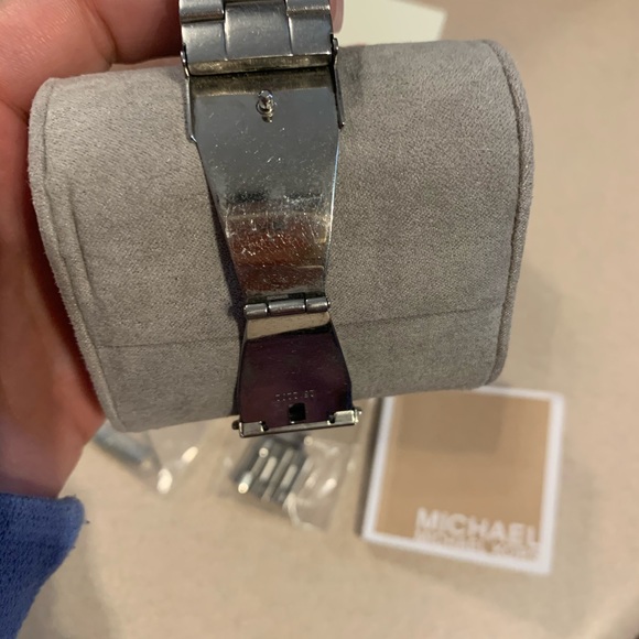 Ladies Michael Kors Watch (MK5385W) - Picture 8 of 8